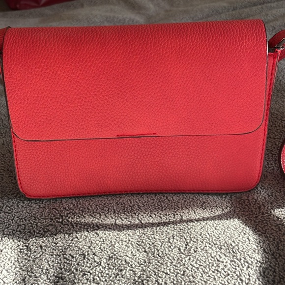 Street Level Crossbody Handbag - Picture 2 of 14